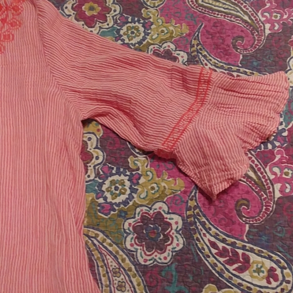 Crown & Ivy, Size XL Pink blouse - Picture 2 of 4